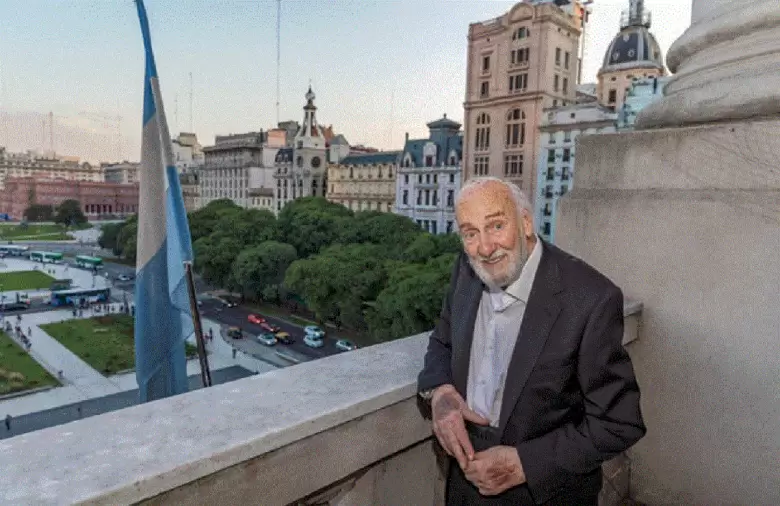 Héctor Alterio