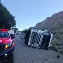 Complicaciones en la ruta 7: un camionero herido tras un vuelco en Uspallata