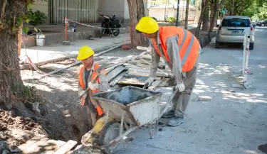 arreglo de veredas en la Cuarta secci�n
