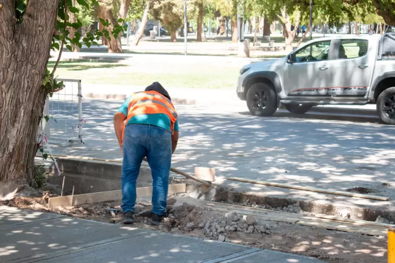arreglo de veredas en la Cuarta Secci�n (2)