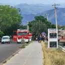 (Video) Una feroz crecida en el Zanj�n de los Ciruelos arrastr� a una mujer y est� desaparecida