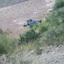 El paso a Chile cortado por un grave accidente: desbarranc� un auto y cay� al r�o