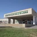 Dos menores en moto chocaron con un auto en Las Heras y est�n en grave estado