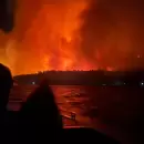 El incendio forestal en Chubut avanza hacia Epuy�n y est�n evacuando la ciudad