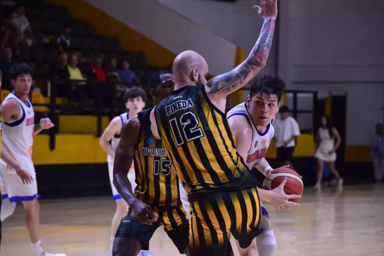 RIVADAVIA B�SQUET