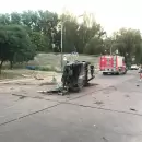 Una mujer quedó muy grave tras la impactante caída de su auto en Maipú
