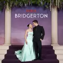 Los protagonistas de Bridgerton deslumbraron en la alfombra roja antes del estreno en Netflix