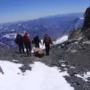 Una maniobra histórica posibilitó bajar el cuerpo del andinista francés muerto en el Aconcagua