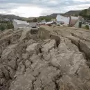 Im�genes impactantes: decenas de familias evacuadas tras un deslizamiento de tierras en Comodoro Rivadavia