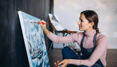 arte mujer pintando