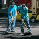 Capital difundió pautas por las tareas urbanas: ventanas cerradas y mascotas resguardadas