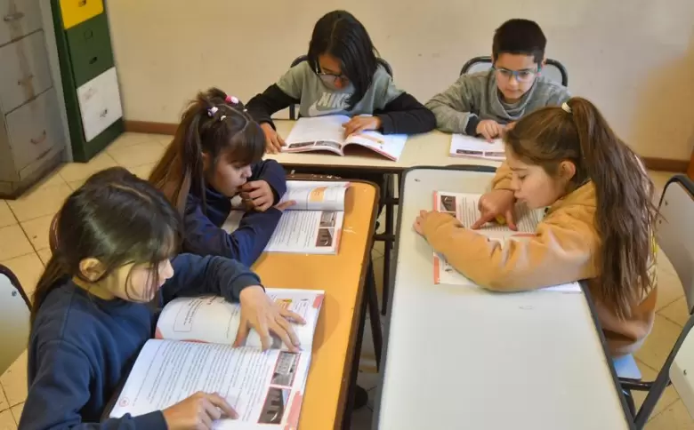 educación escuela alumnos