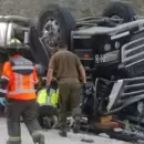 Un camionero de una empresa de San Mart�n volc� en Chile y muri� en el acto