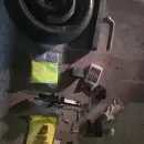 Dos sujetos caminaban de madrugada con autopartes robadas y fueron detenidos en Ciudad