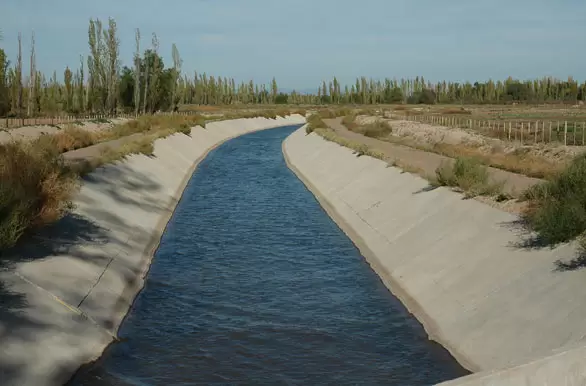 canal marginal