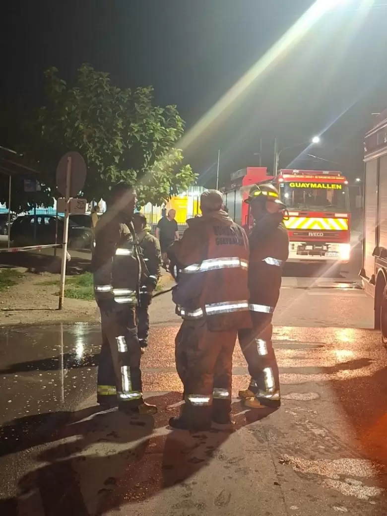 Trabajaron dotaciones de bomberos