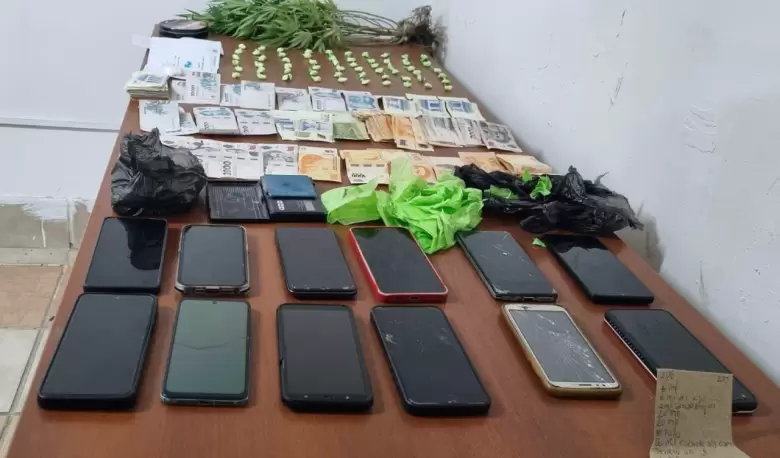 Operativo en Palmira