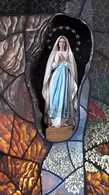 virgen de lourdes