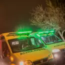 Cay� a un canal en Lavalle y qued� atrapado dentro del veh�culo con graves heridas