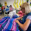 Entre hilos y tradici�n: el vestuario de la Vendimia prepara una puesta hist�rica por sus 90 a�os