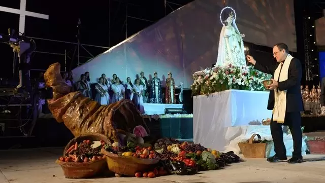 bendición de los frutos
