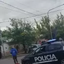 Caos en pleno centro de San Rafael: impactante choque y un veh�culo incrustado contra un �rbol