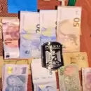 La Polic�a secuestr� dinero, objetos y un arma en dos operativos y detuvo a sospechosos en Capital y Luj�n