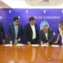 Luego de a�os de espera, 40 familias firmaron las escrituras de sus viviendas en Las Heras