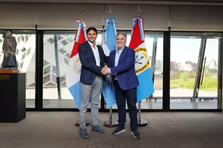 Maximiliano Pullaro y Mart�n Llaryora