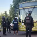 Tomaron un micro, amenazaron al chofer y lo desviaron hacia el Malvinas: 24 hinchas detenidos