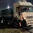 Choque en el Acceso Sur: un cami�n embisti� a agentes que asist�an en otro accidente