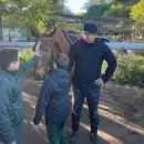 D�a del Animal en San Rafael: alumnos visitaron la Polic�a Montada del sur mendocino