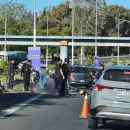 Violento accidente en el Acceso Este, en Guaymall�n: dos motociclistas heridos