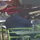 (Video) Vend�a coca�na en pleno microcentro mendocino y fue detenido gracias a las c�maras