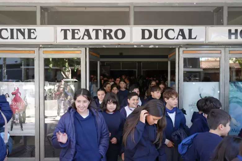 alumnos en el cine ducal03