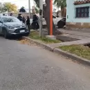 Un polic�a se descompens� mientras manejaba y provoc� un fuerte choque en Rivadavia