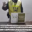 (Video) Detuvieron a una mujer que llevaba 184 c�psulas de coca�na de Mendoza a Bariloche