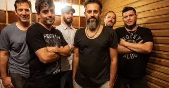 la desconocida