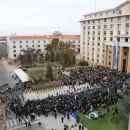 Una multitud de estudiantes mendocinos jur� a la Bandera en la Casa de Gobierno