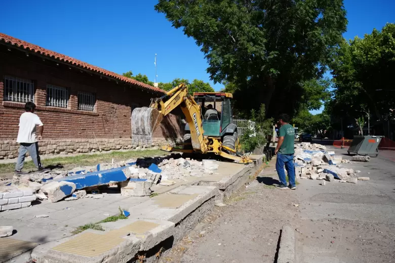 ESCUELA BERNARDINO RIVADAVIA
