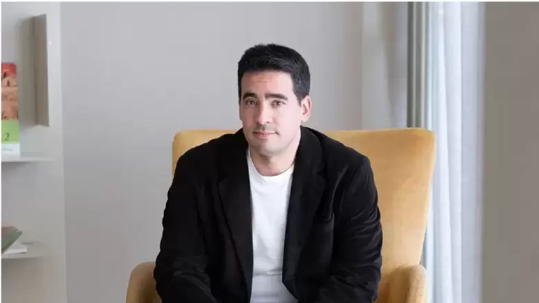 adrian ravier