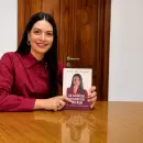 Flor Dest�fanis presenta su primer libro: "Un sue�o del interior del interior. La Vendimia del Poder"