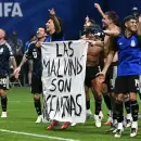 La verdadera historia detr�s de la bandera de Malvinas que mostraron los jugadores de Argentina