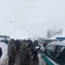 (Video) Evacuaron a 42 personas de la alta montaña mendocina, en un megaoperativo
