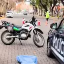Murió de un paro cardíaco mientras empujaba su auto por la Alameda, en Capital