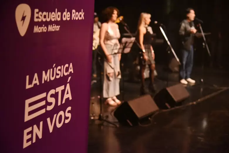 11o-aniversario-escuela-de-rock-19-1536x1025-1